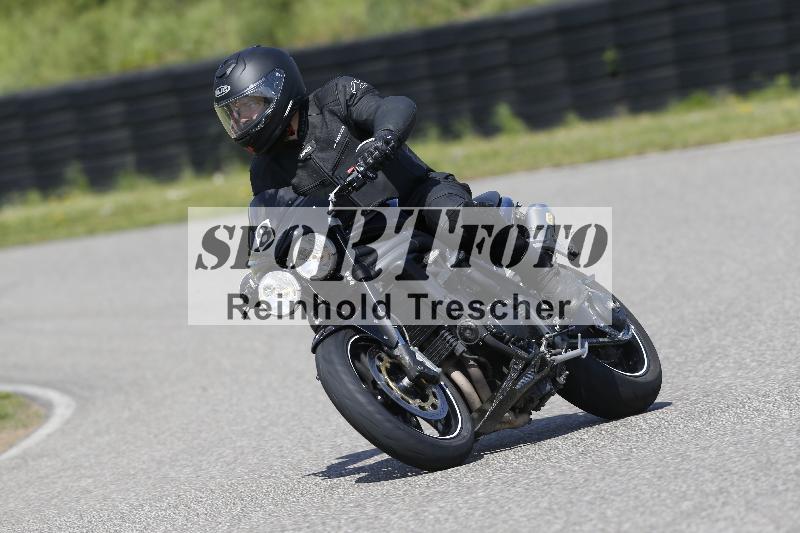 Archiv-2025/09 22.04.2025 Cornu Master School ADR/gruen-vert/8